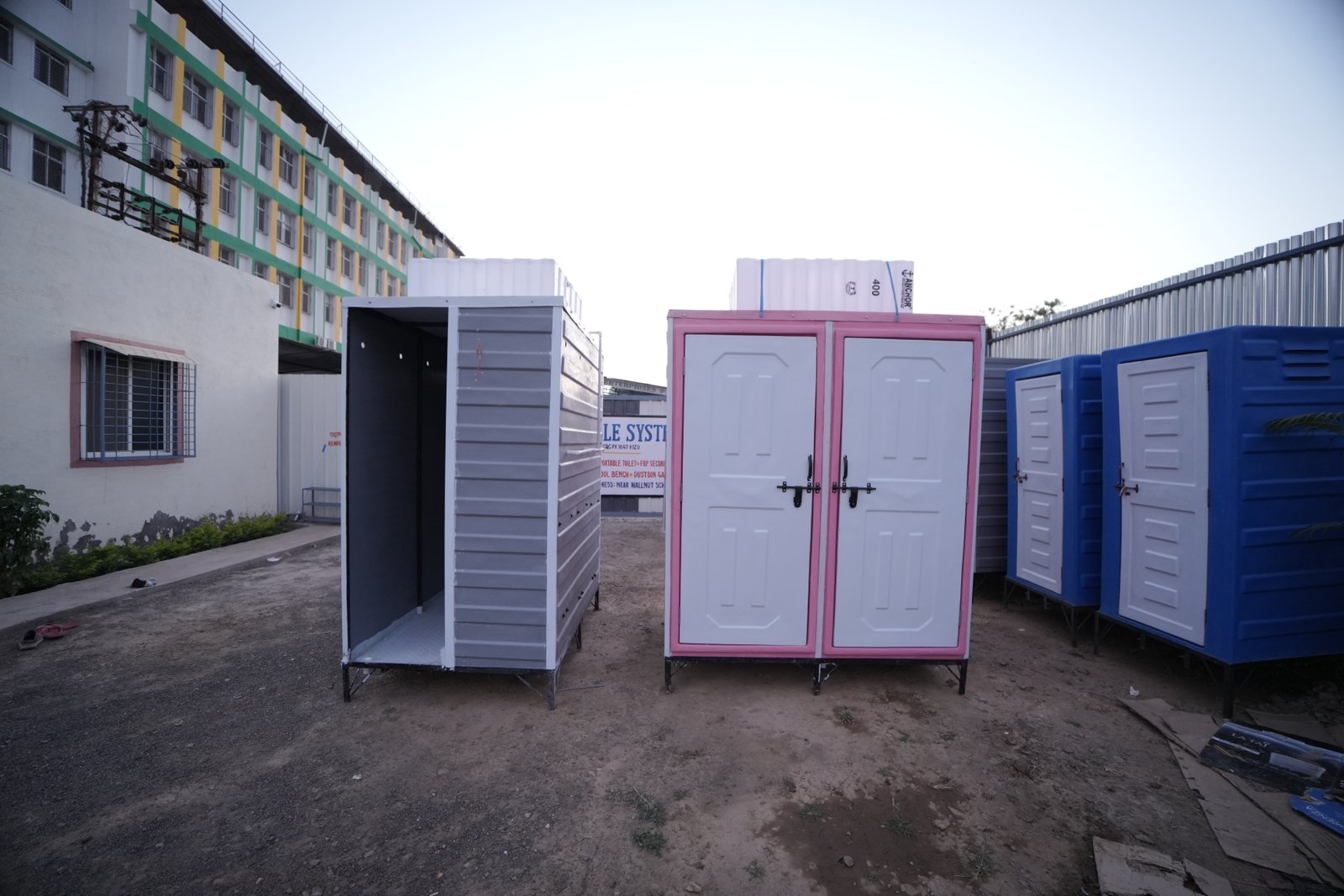 Portable Urinals 6
